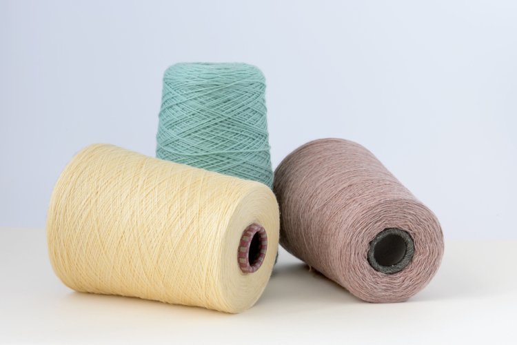 How Does Mercerized Cotton Yarn Differ from Regular Cotton Yarn?