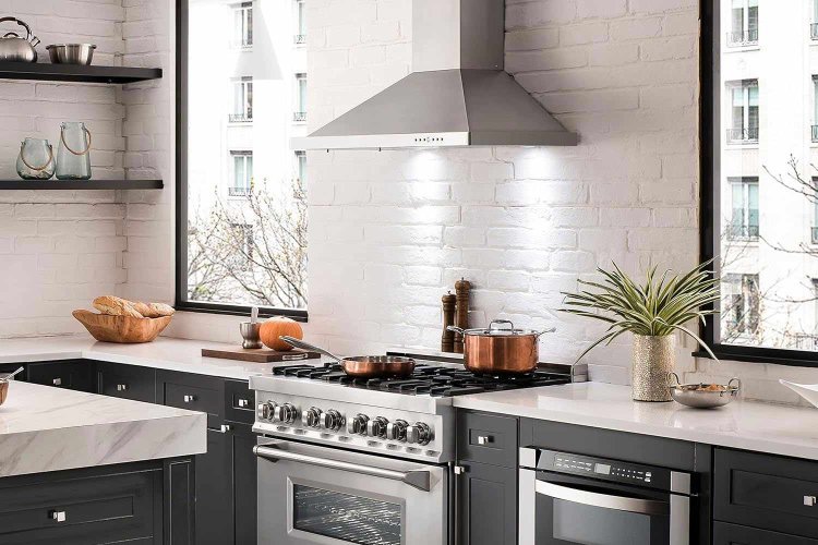 The Importance of Proper Ventilation: Why a Good Range Hood Matters