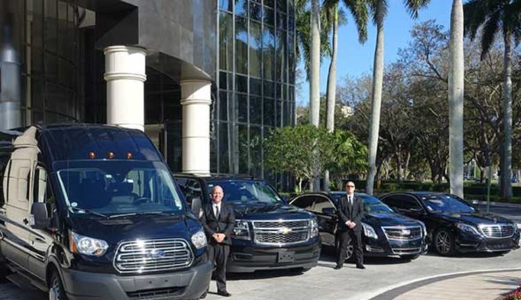 Wedding Limo Service in Miami Arrive in Elegance and Luxury