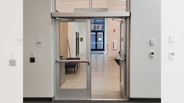 Choosing the Right Automatic Commercial Sliding Door Repair Service