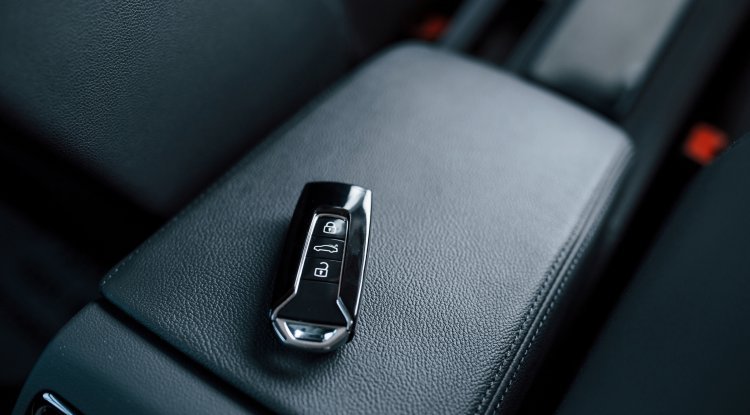 Key Fob Programming and Replacement: What a Car Locksmith Can Do - Article Hubby