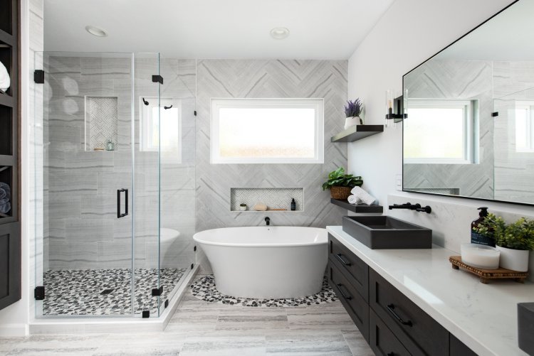 What Qualifications Should Top Bathroom Remodelers Possess?