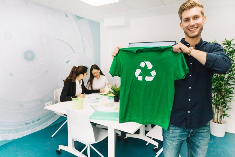 Circular Fashion’s Role in Reducing Waste Today